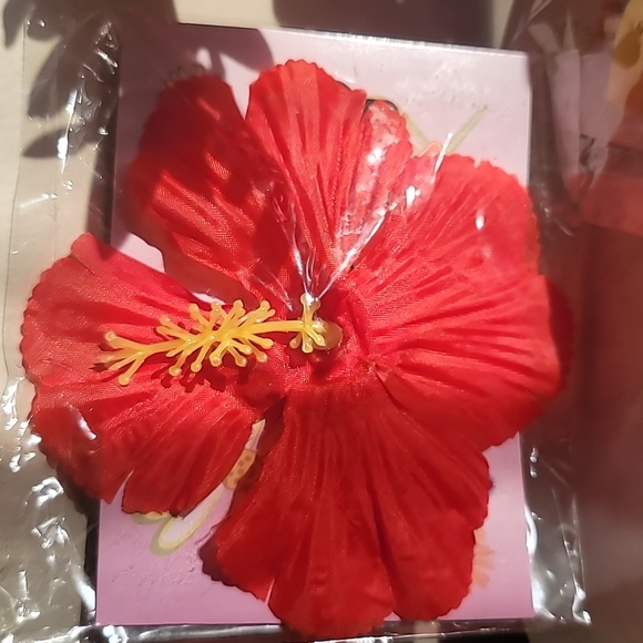 NWOT LOT of 5 Lighting flower brooches. - Picture 3 of 12